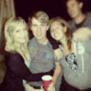 Meet your Posher, Caroline